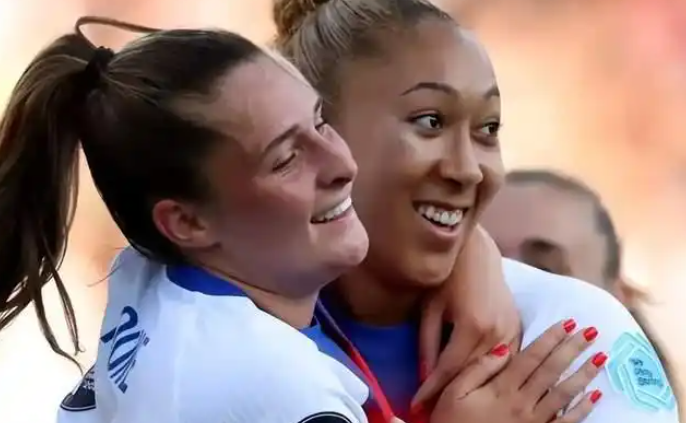 女欧国杯03:00瑞典女足 VS 英格兰女足